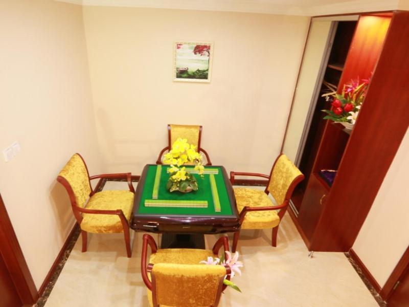 Greentree Inn Zhejiang Jiaxing West Zhongshan Road Vintage Car Building Express Hotel 외부 사진