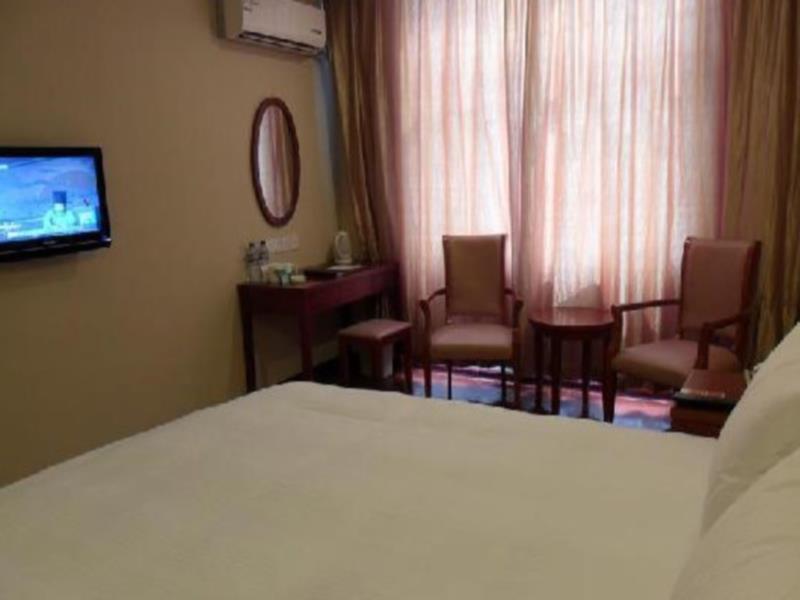 Greentree Inn Zhejiang Jiaxing West Zhongshan Road Vintage Car Building Express Hotel 외부 사진
