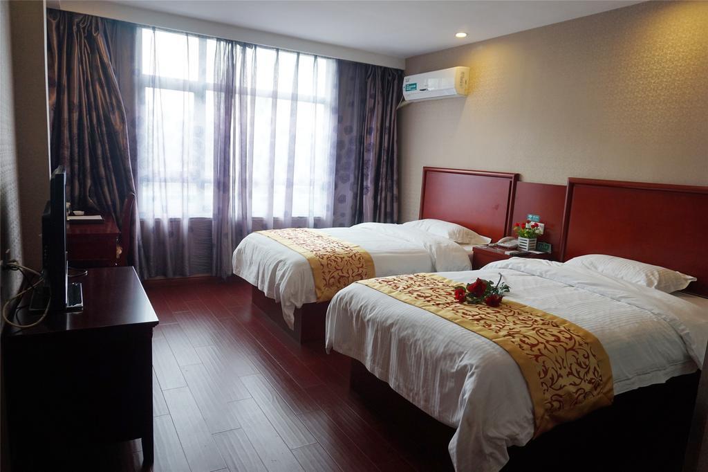Greentree Inn Zhejiang Jiaxing West Zhongshan Road Vintage Car Building Express Hotel 외부 사진