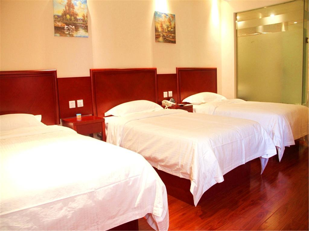 Greentree Inn Zhejiang Jiaxing West Zhongshan Road Vintage Car Building Express Hotel 외부 사진