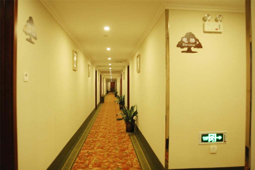 Greentree Inn Zhejiang Jiaxing West Zhongshan Road Vintage Car Building Express Hotel 외부 사진