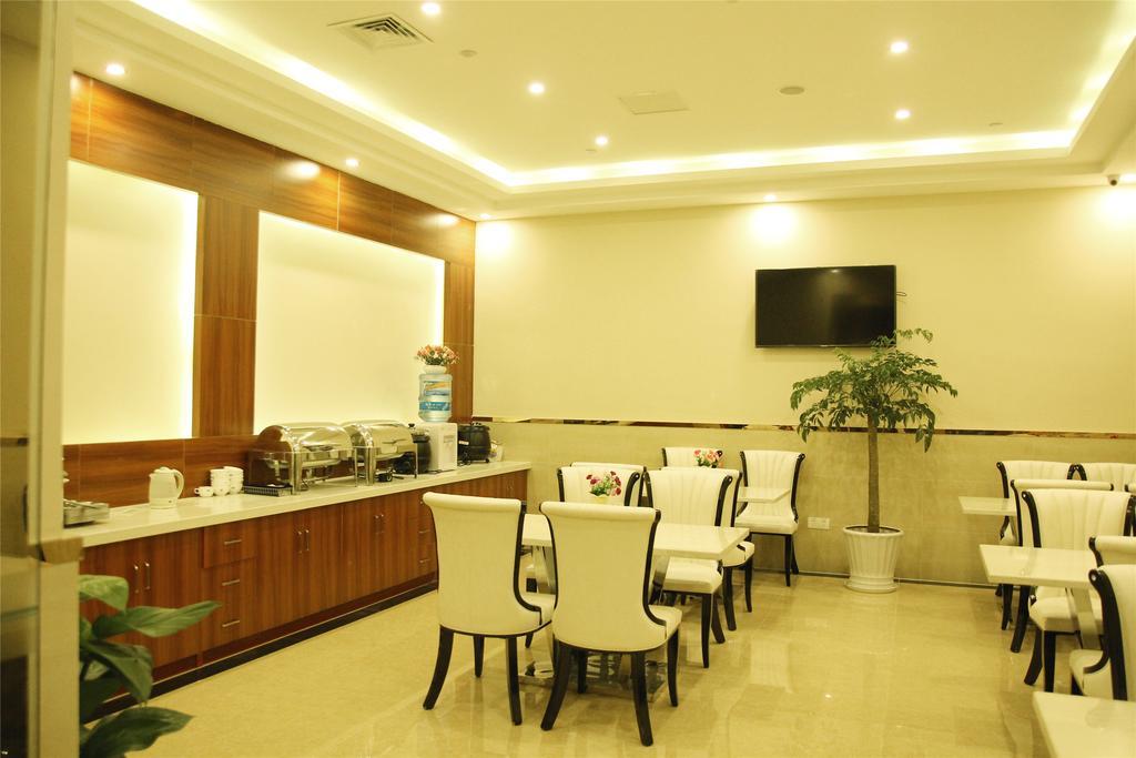 Greentree Inn Zhejiang Jiaxing West Zhongshan Road Vintage Car Building Express Hotel 외부 사진