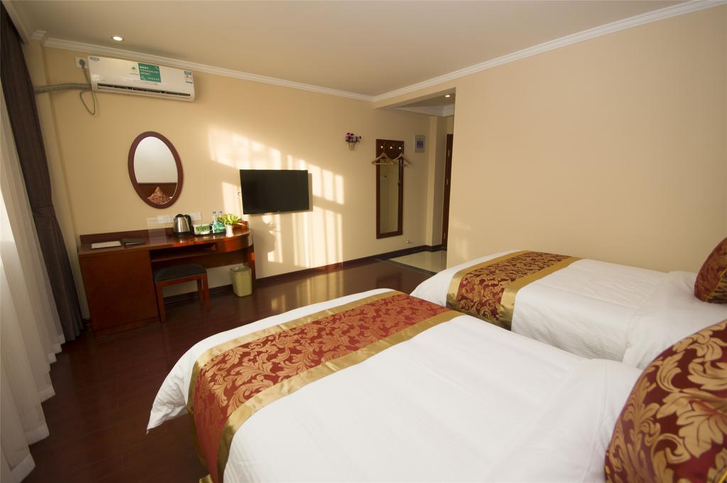 Greentree Inn Zhejiang Jiaxing West Zhongshan Road Vintage Car Building Express Hotel 외부 사진