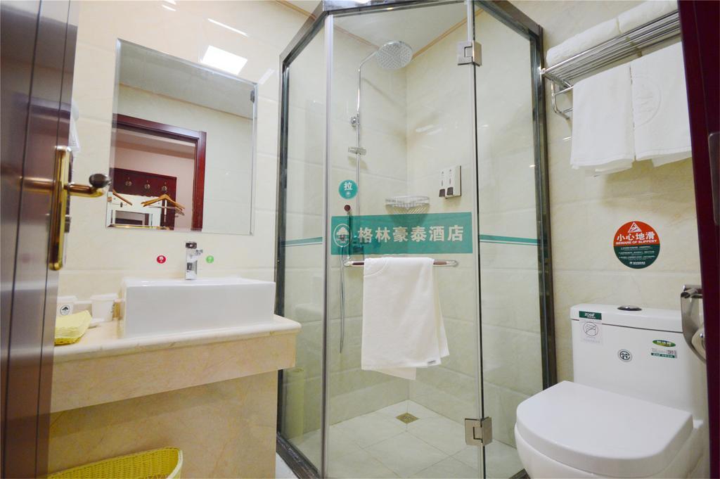 Greentree Inn Zhejiang Jiaxing West Zhongshan Road Vintage Car Building Express Hotel 외부 사진